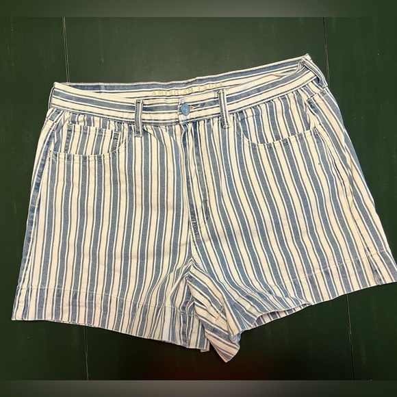 American Eagle woman’s Striped Jean Shorts - Picture 1 of 8